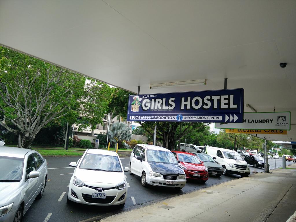 Cairns Girls Hostel エクステリア 写真
