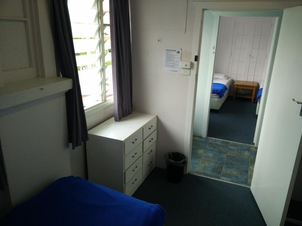 Cairns Girls Hostel エクステリア 写真
